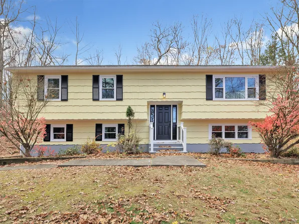 76 Dorman Road, Oxford, CT 06478