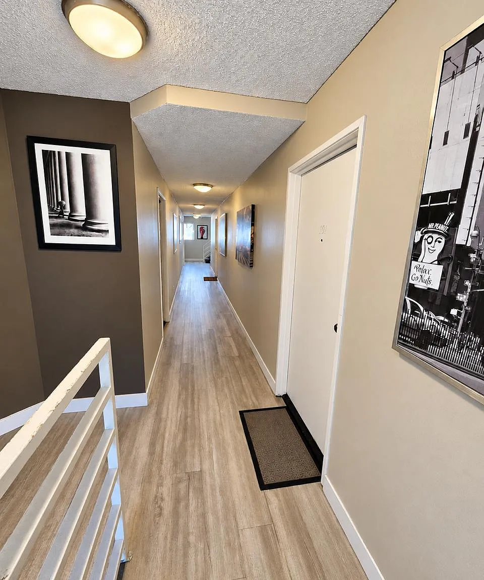 1 bed, 650 sqft, $1,965 — Photo 3