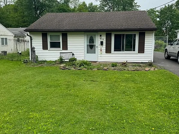 718 Peffer Ave, Niles, OH 44446