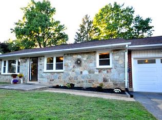 110 Eisenhower Blvd, Lancaster, PA 17603