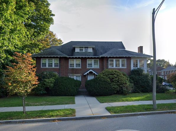 200 Commonwealth Ave