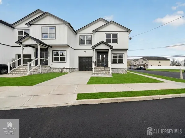 12 Hudson St, Carteret, NJ 07008