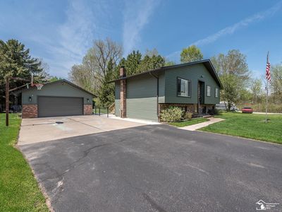 13725 Grafton Rd, Carleton, MI, 48117