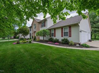 2809 Aylesbury St NW, North Canton, OH 44720