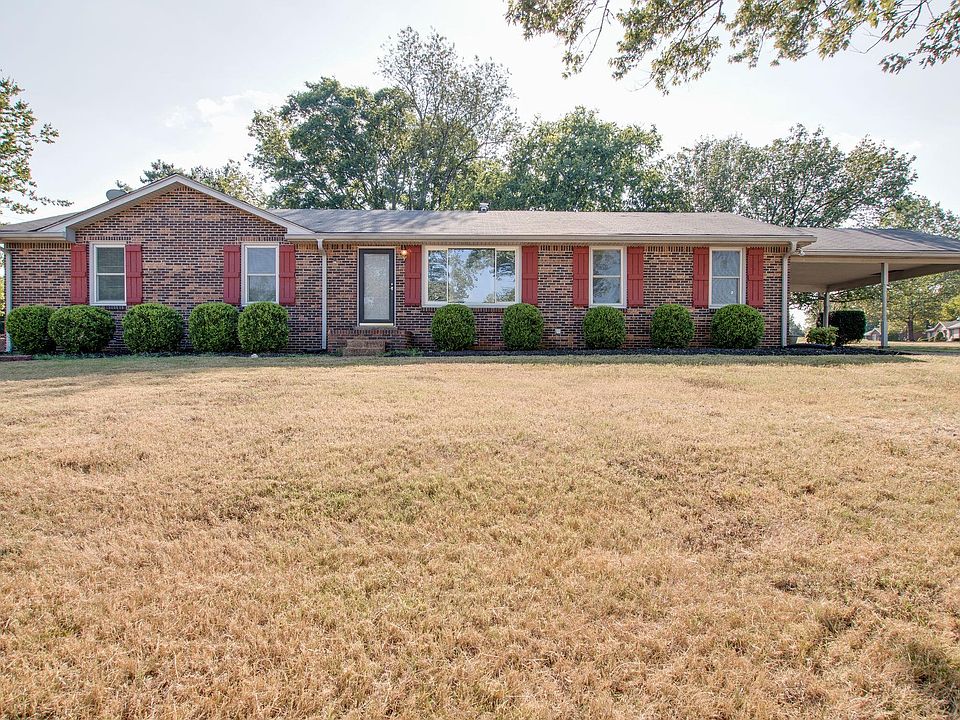 1st image of 105 Gilbert Dr