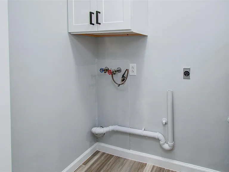 1806 Cypress Dr — Photo 13