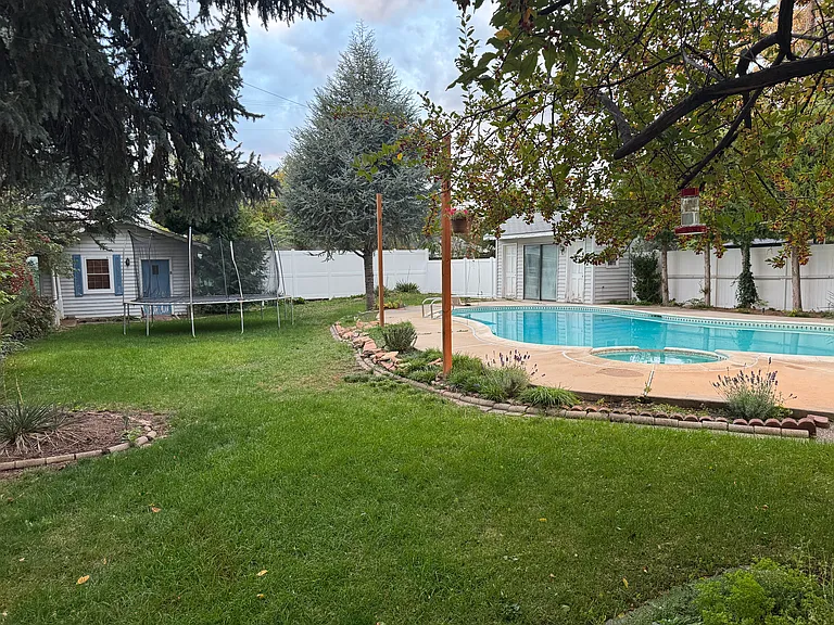 2206 S 1900 E — Photo 3