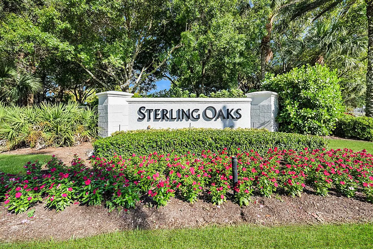 15143 Sterling Oaks Dr — Photo 2