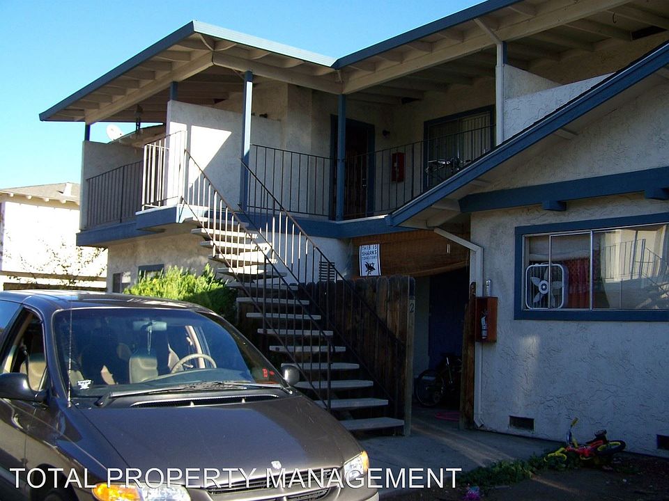 1st image of 877 Branham Ln APT 3
