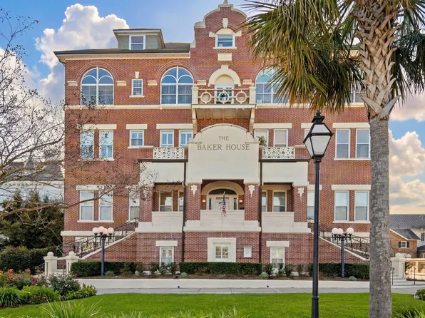 55 Ashley Ave APT 17, Charleston, SC 29401