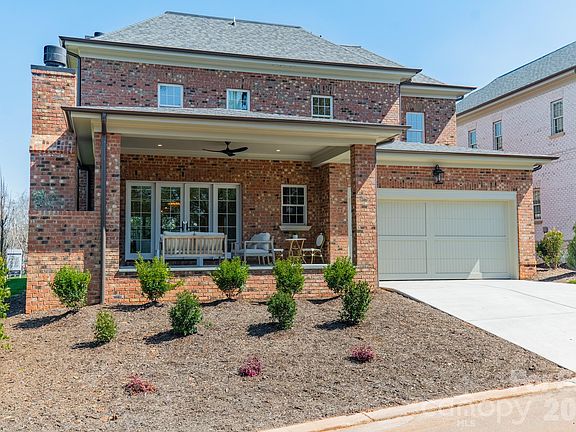 2nd image of 4004 Nettie Ct