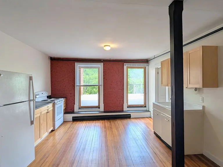 79-93 S Main St #79-93M — Photo 3