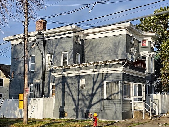 4th image of 1303 Bleecker St