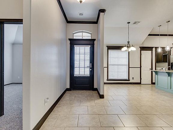 4th image of 19120 Summer Grove Ave