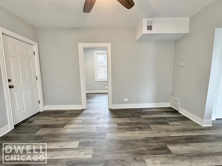 1538 W Walton St #1R — Photo 13