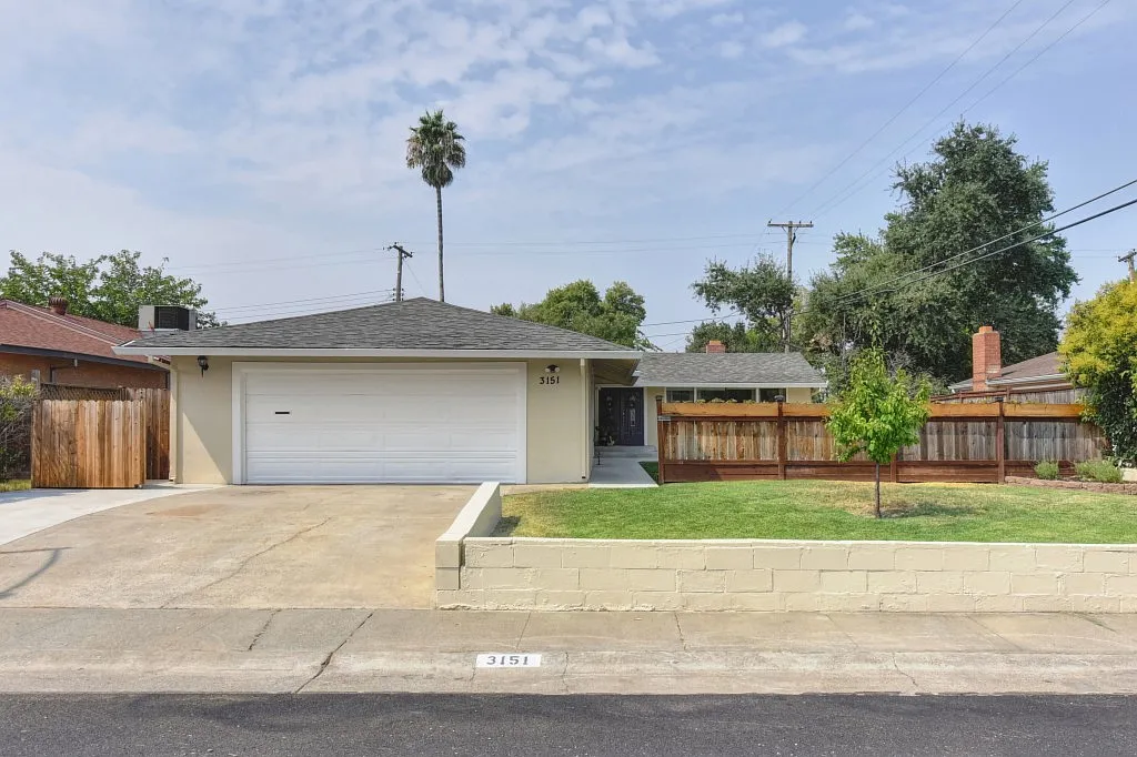 3151 Portsmouth Dr photo 1