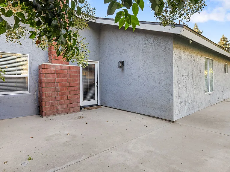 1300 S Atwood Ct — Photo 32
