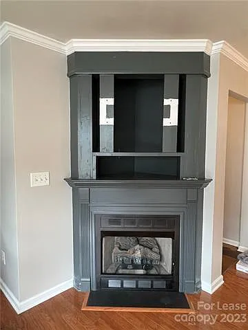 3361 Weston St — Photo 2