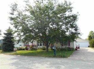 5437 Mahogany Ln, Roscoe, IL