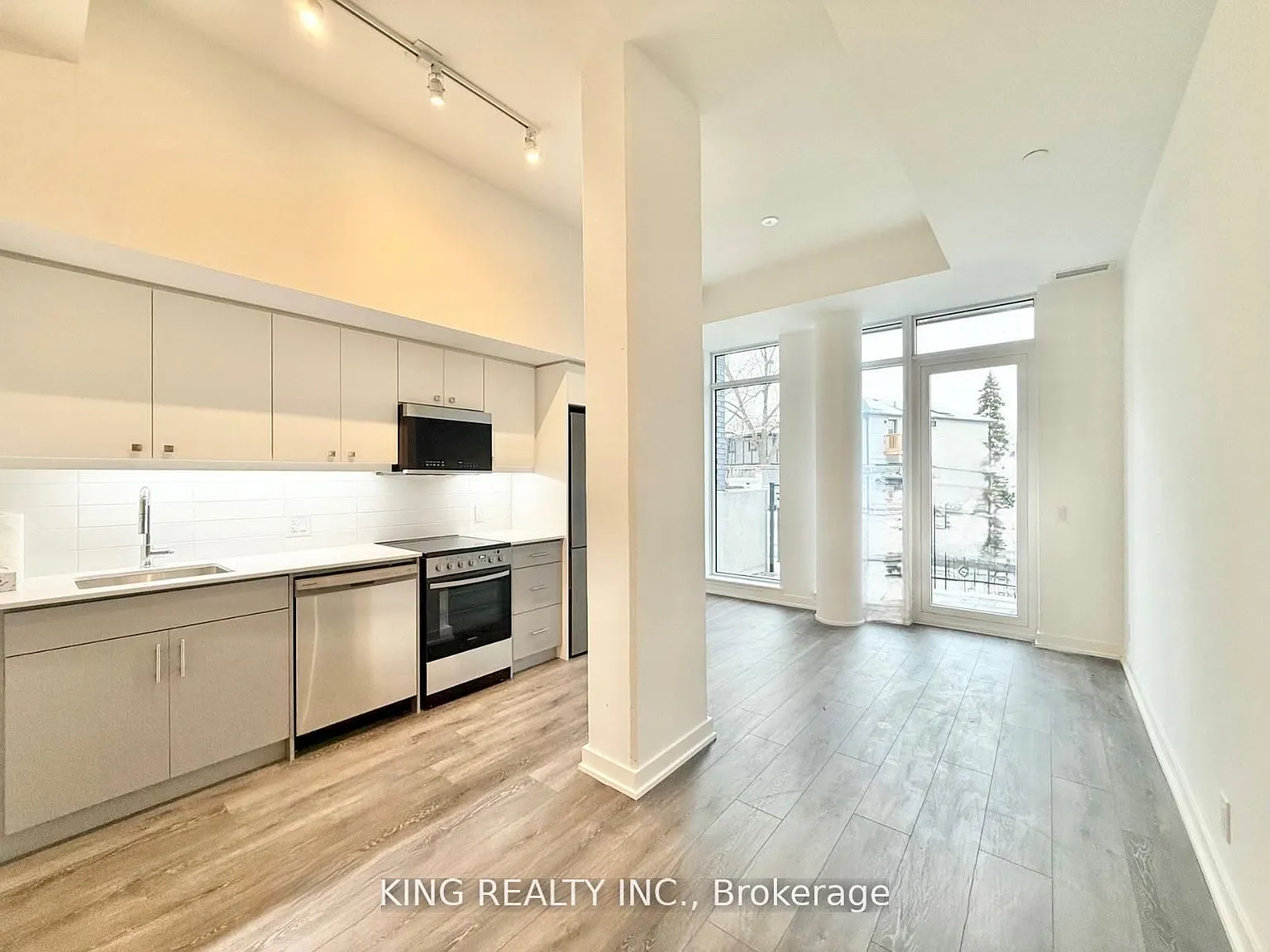 2 Manderley Dr #106 photo 1