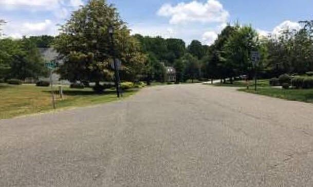 2nd image of 902 James Ridge Rd