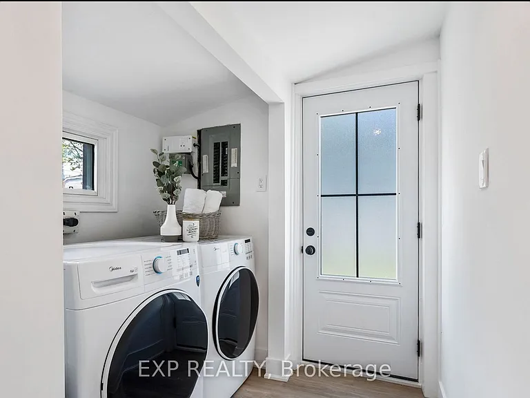 39 William St — Photo 10