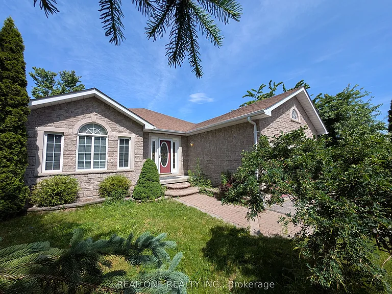 162 Golden Meadow Rd N — Photo 19
