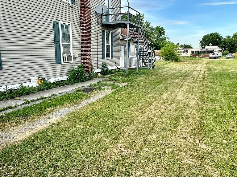 4576 Lemar Rd #3 — Photo 3