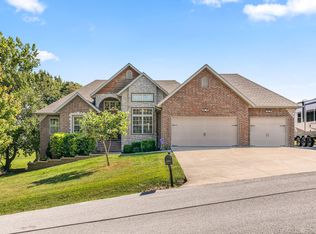 242 Eagle Flight Dr, Ozark, MO 65721