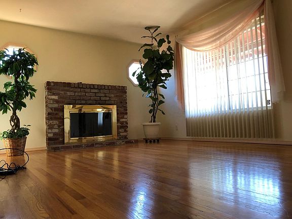 5th image of 270 Dollar Mountain Dr