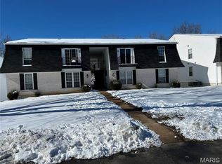 505 Monroe St APT 8, Pacific, MO 63069