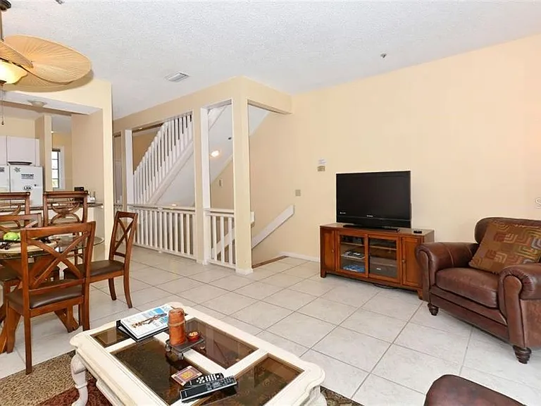 655 Cedars Ct #655 — Photo 3