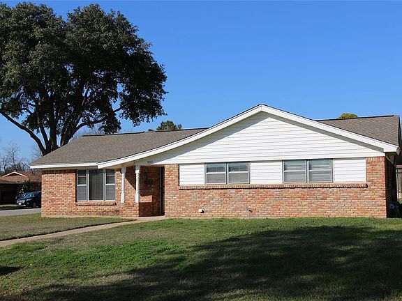 5th image of 860 Woodcrest Dr