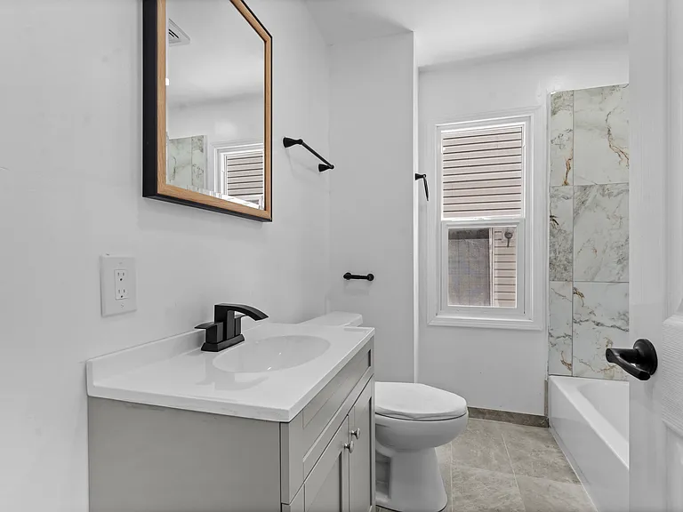 16039 Fairmount Dr — Photo 20