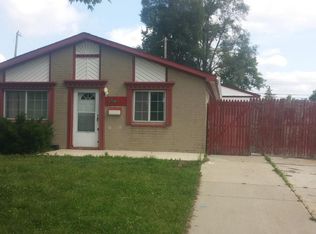 27036 Beverly Rd, Taylor, MI 48180