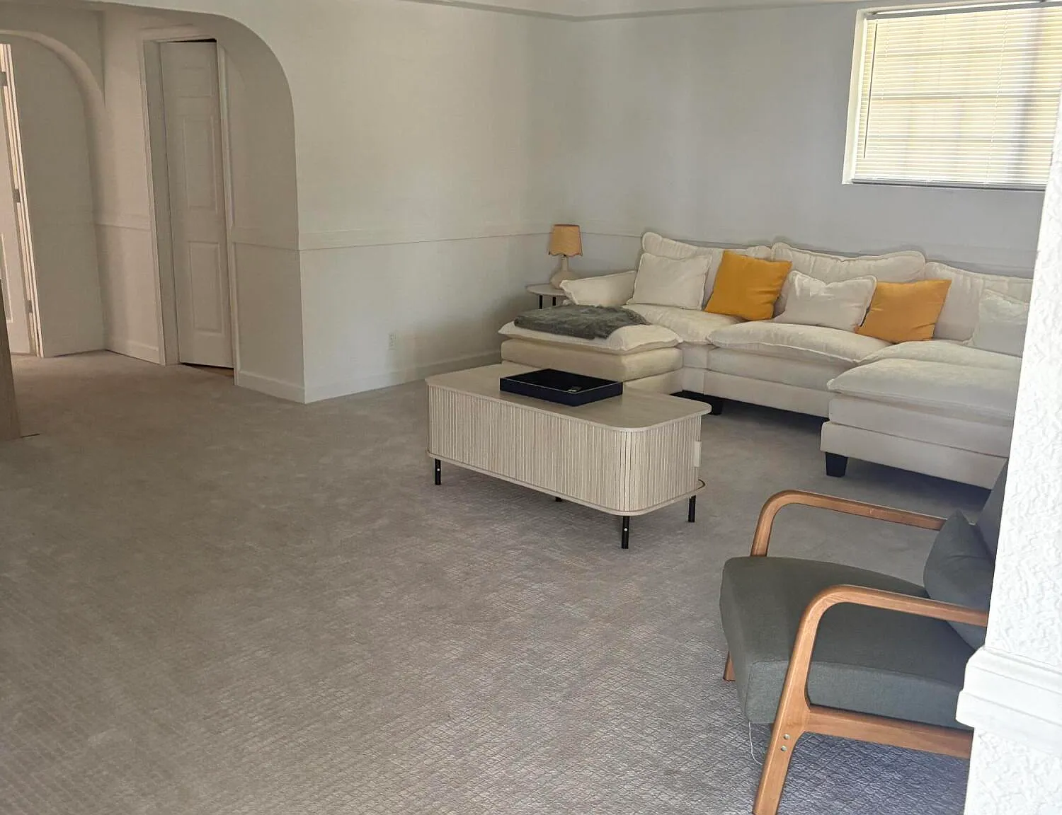 5 bed, 4.5 bath, 4346 sqft, $12,000 — Photo 2