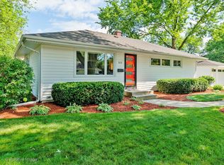 513 S Hazelton Ave, Wheaton, IL 60187