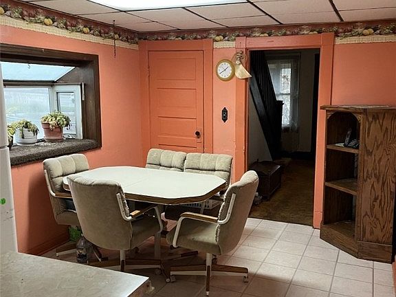 5th image of 3127 Braun Ave