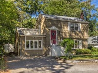 11 Taylor Rd, North Reading, MA 01864