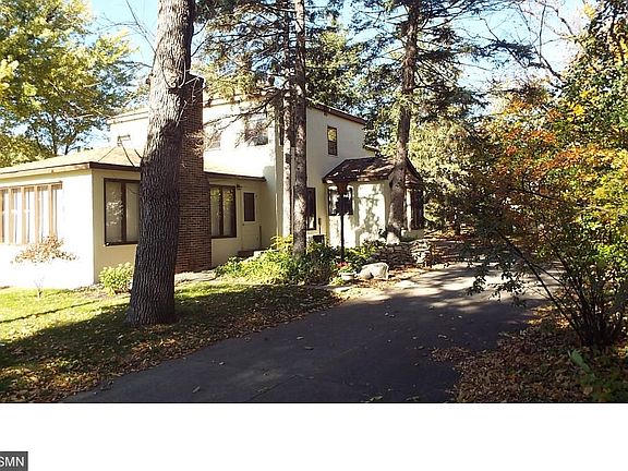 2nd image of 727 S Holcombe Ave