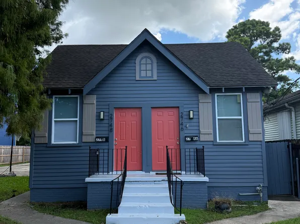 2748 Gladiolus St, New Orleans, LA 70122