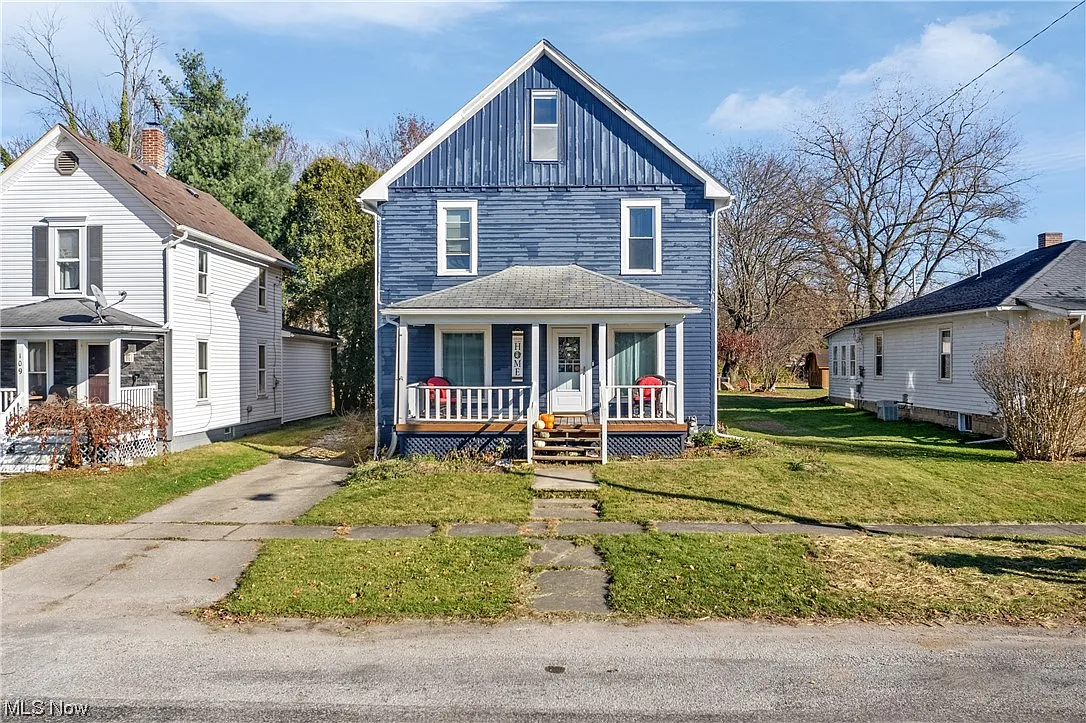 107 Russell Ave photo 1