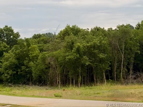 29548 E 106th St S, Broken Arrow, OK 74014
