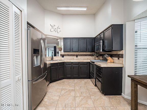 5th image of 2059 TANAGER Drive
