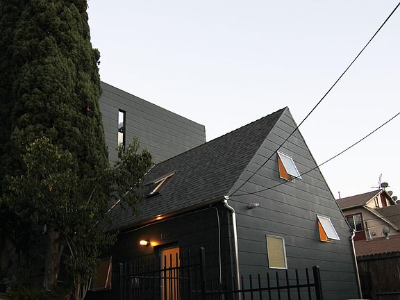 2nd image of 449 N Coronado Ter