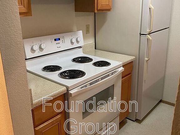 3rd image of 916 N 104th St APT B103