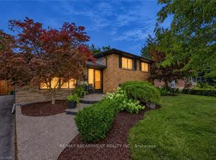 194 Foxbar Rd, Burlington, ON L7L2Z9