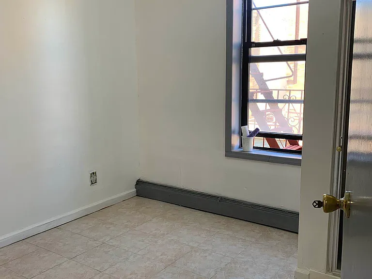 503 61st St #2 — Photo 3