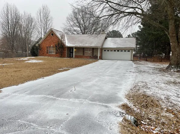 7080 Hickory Estates Dr, Walls, MS 38680