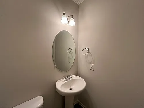 310 Princess Pl Photo 1